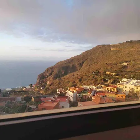 Prázdninový dům 2 Bedrooms House With Terrace And Wifi At Santa Cruz De Tenerife 5 Km Away From The Los Silos