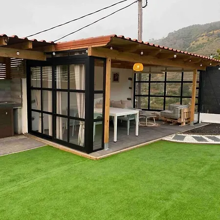 2 Bedrooms House With Terrace And Wifi At Santa Cruz De Tenerife 5 Km Away From The *