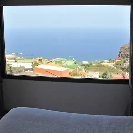 Dom wakacyjny 2 Bedrooms House With Terrace And Wifi At Santa Cruz De Tenerife 5 Km Away From The